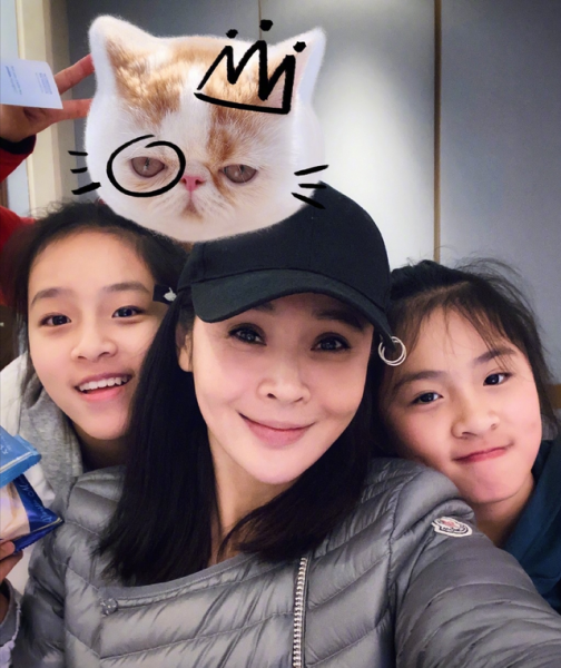 于明加老公胡俊的资料