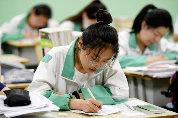 单招学费比统招贵多少