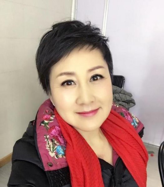 张凯丽一共有几任丈夫