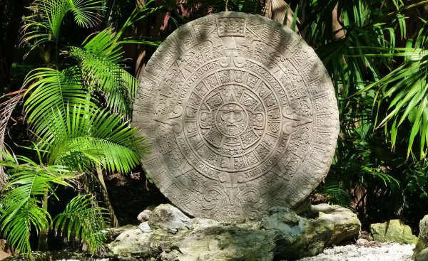 日历上是阴历还是阳历