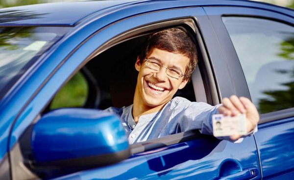 开网约车一个月能挣多少钱