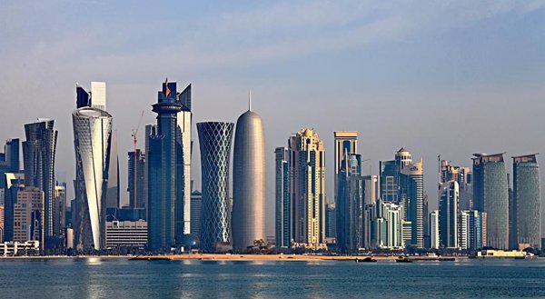 卡塔尔打工一个月工资多少钱