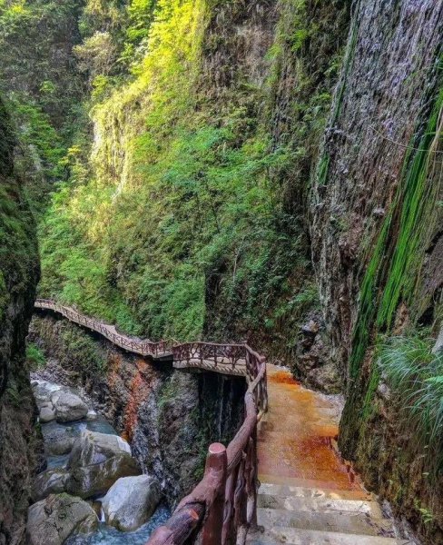 恩施旅游必去十大景点