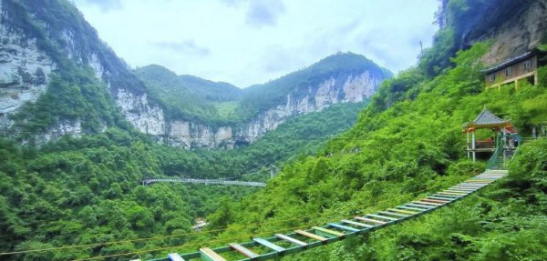 恩施旅游必去十大景点