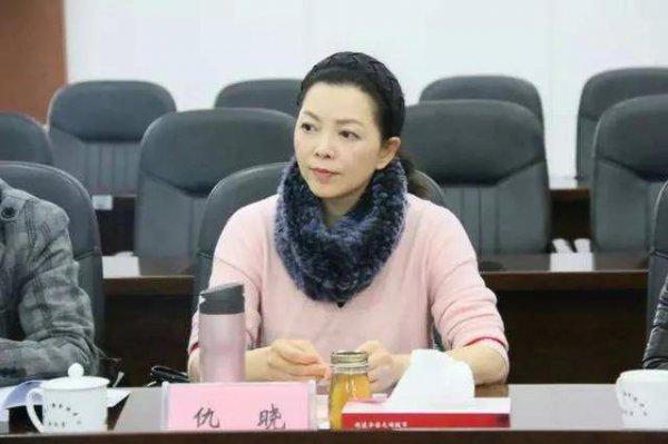 汪涵学历是中专吗