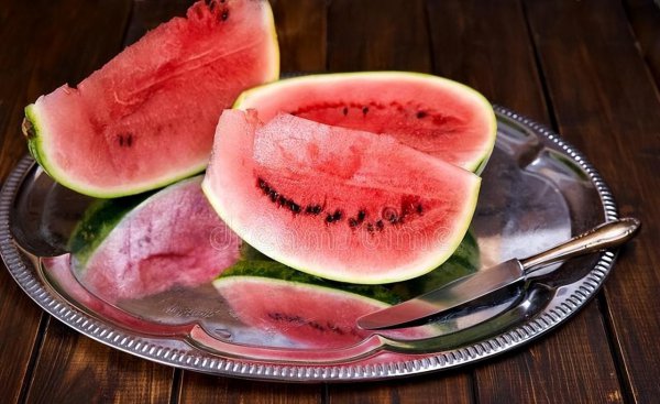 用保鲜膜包半个西瓜能放多久