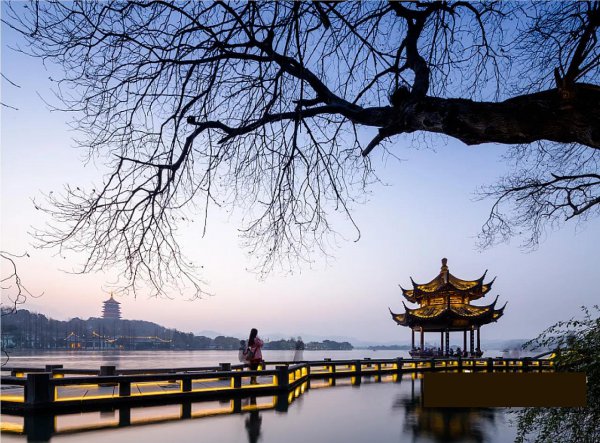 著名景点西湖的历史背景