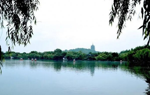 著名景点西湖的历史背景