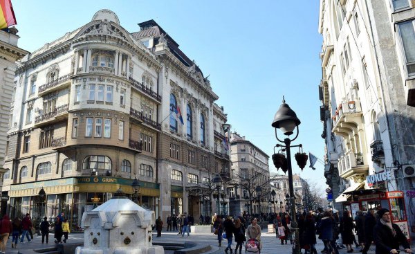 塞尔维亚人口与面积