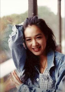 骨架大的女生难看吗 8位脸好看但是骨架大的女明星