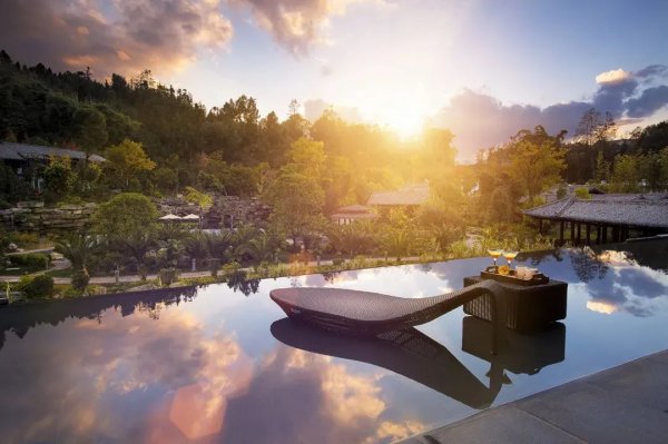 腾冲海拔高度是多少米