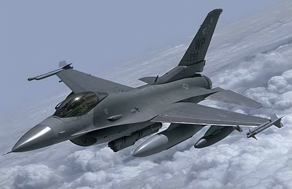 最厉害的战斗机