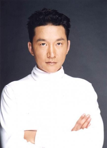 张世豪是谁扮演的