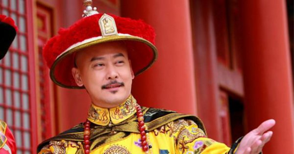 阿桂和和珅哪个官大一点