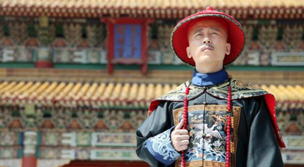 阿桂和和珅哪个官大一点