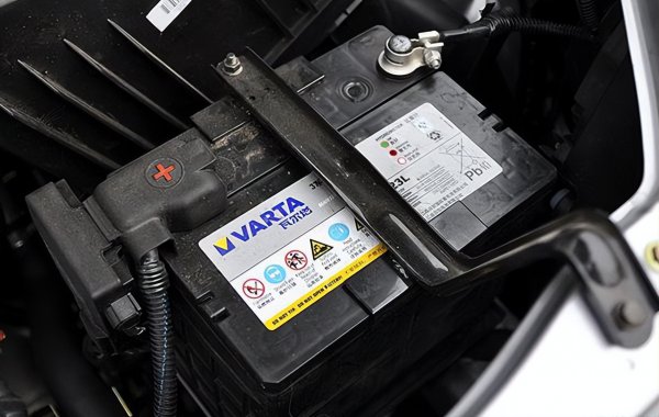 汽车新电瓶停多少天不启动才会没电