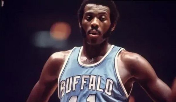 篮球11号球星是谁