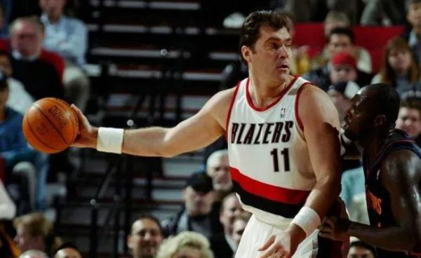 篮球11号球星是谁