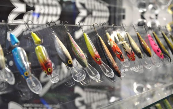 钓鱼所说的路亚是什么意思