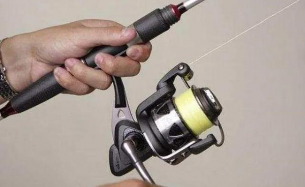 钓鱼所说的路亚是什么意思