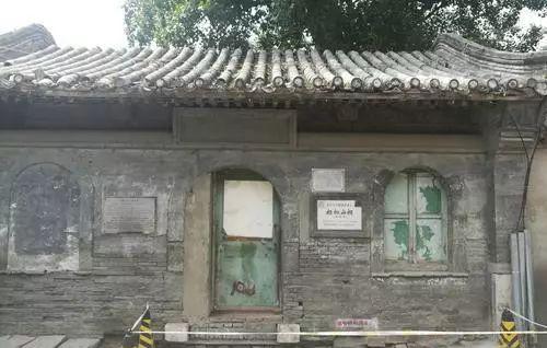 历史上有名的公车上书是谁发起的