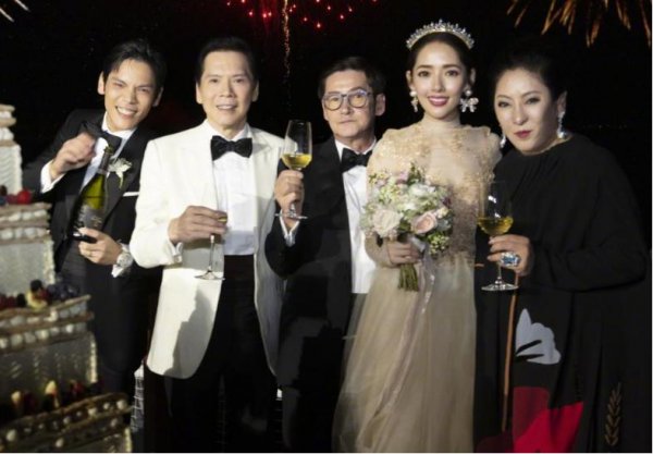 向华强有几个孩子