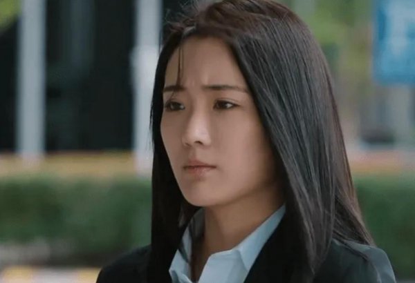 张可盈是张凯丽亲生的吗