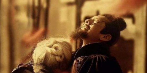 岳飞为什么不是民族英雄