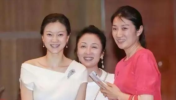 张艺谋妻子陈婷资料