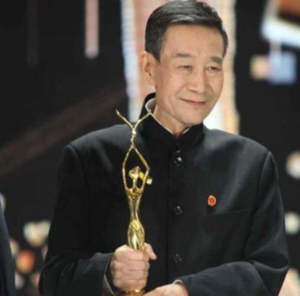 李雪健现任妻子是谁