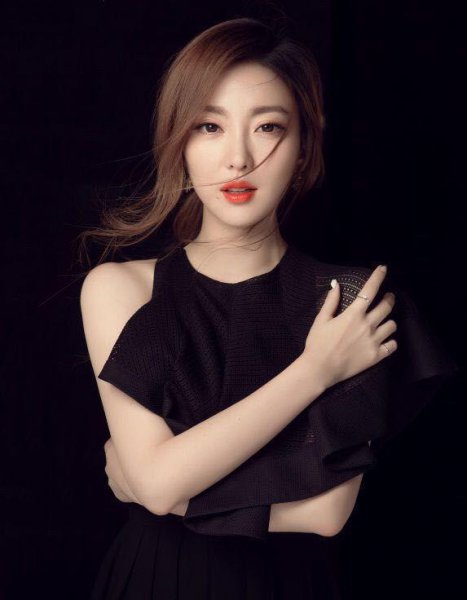 主持人余声个人资料简介