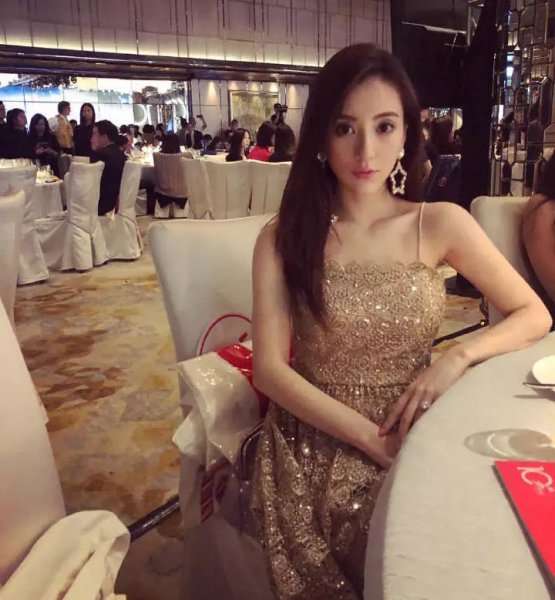 方媛个人资料简介及照片