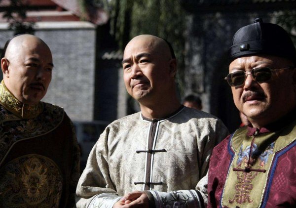 刘墉和和珅哪个官大