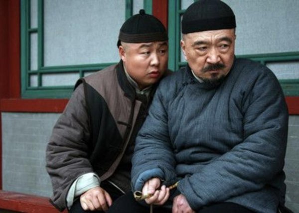 刘墉和和珅哪个官大