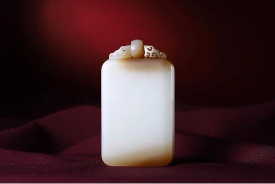 和田玉且末料什么意思