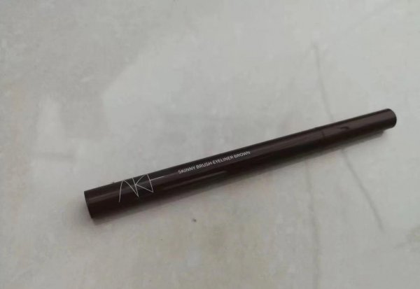 眼线笔哪个牌子好用不晕妆