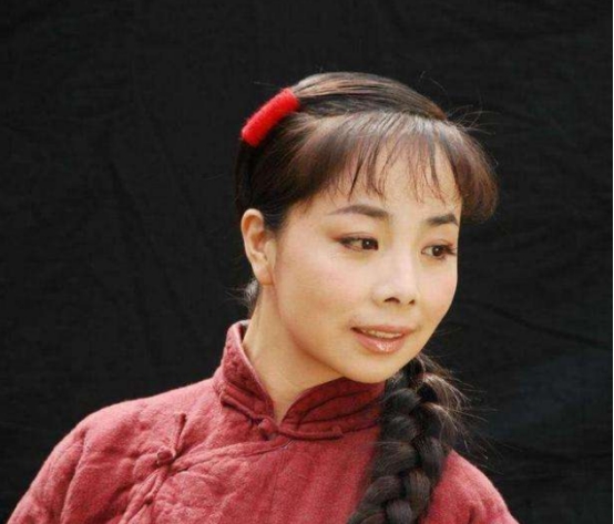 王二妮个人资料及简介