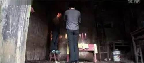 重庆男孩红衣真实事件