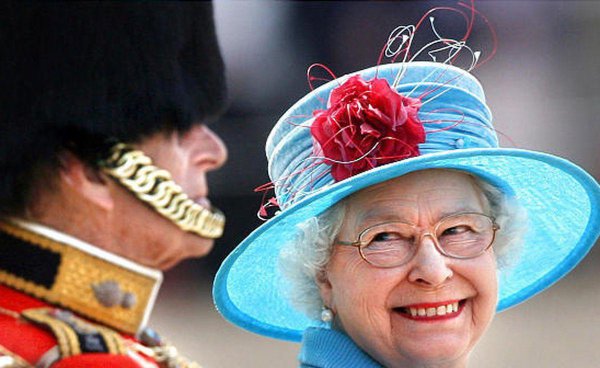 伊丽莎白女王是蜥蜴人说法