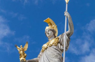 智慧女神雅典娜的神话故事 雅典娜是一位怎样的女神