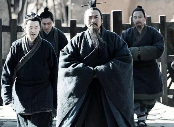 叶公好龙出自于寓言故事吗