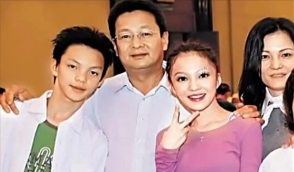 张韶涵经历了什么大事件始末