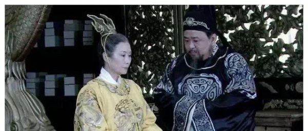 武则天把皇位最后传给了谁