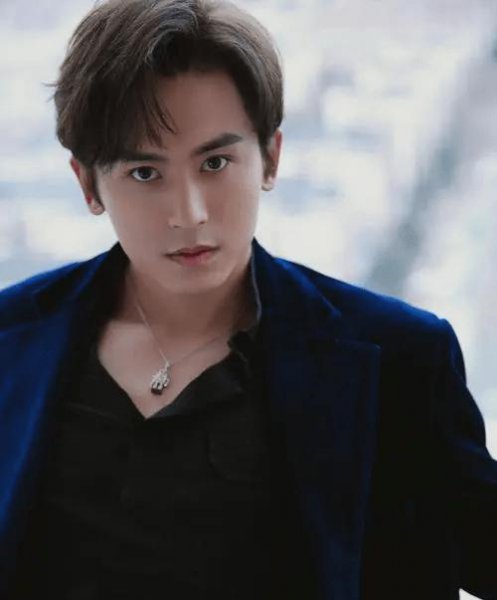 郑爽几岁今年多大年龄了