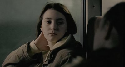 男女眼神对视心理分析 和异性对视容易产生感情吗