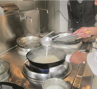 做菜时淀粉怎么勾芡 炒菜勾芡操作中的方法和技巧