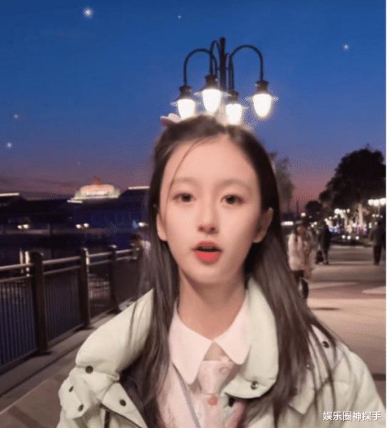 12岁裴佳欣的身高多少