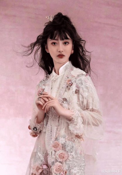 12岁裴佳欣的身高多少