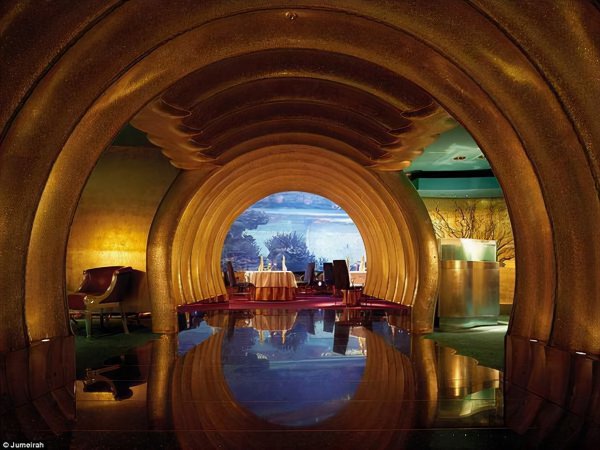 迪拜七星级酒店叫什么