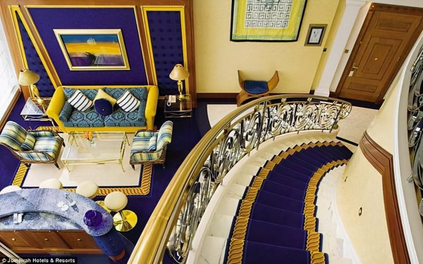 迪拜七星级酒店叫什么